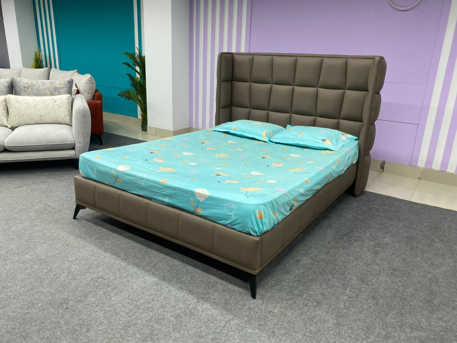 Square Pannel Bed